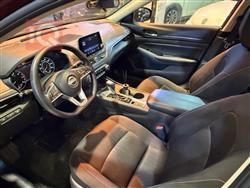 نيسان ألتيما